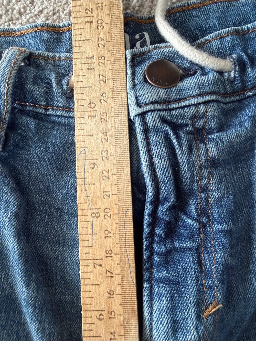 a.n.a wide-leg Light Blue Denim Jeans with Contrast Stitching - Picture 9 of 11